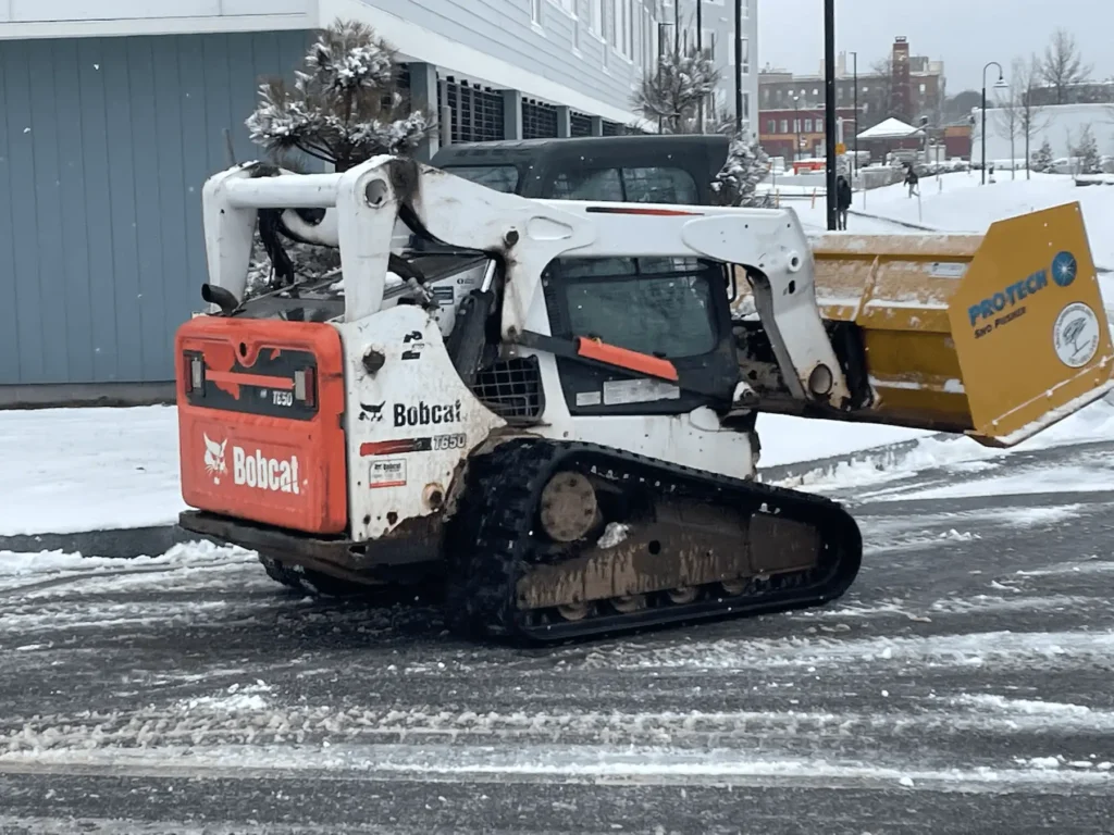 commercial-snow-removal-north-shore-massachusetts - Leahy Landscaping commercial snow plowing services on the North Shore and Southern NH